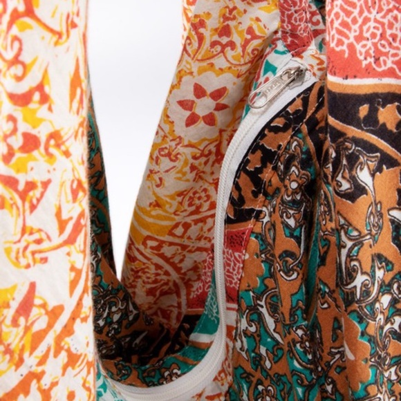 Bohemian Mandala Floral Print Shoulder Bag - Picture 7 of 9